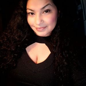 Meet your Posher, Marisa